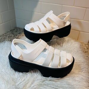 CROCS Platform Fisherman Sandals White Chalk and Black Size 8